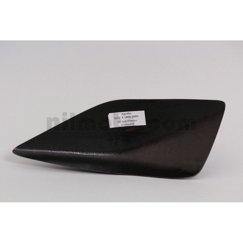 Protector deposito lado izquierdo fibra de carbono TFSuperbike Aprilia RSV4
