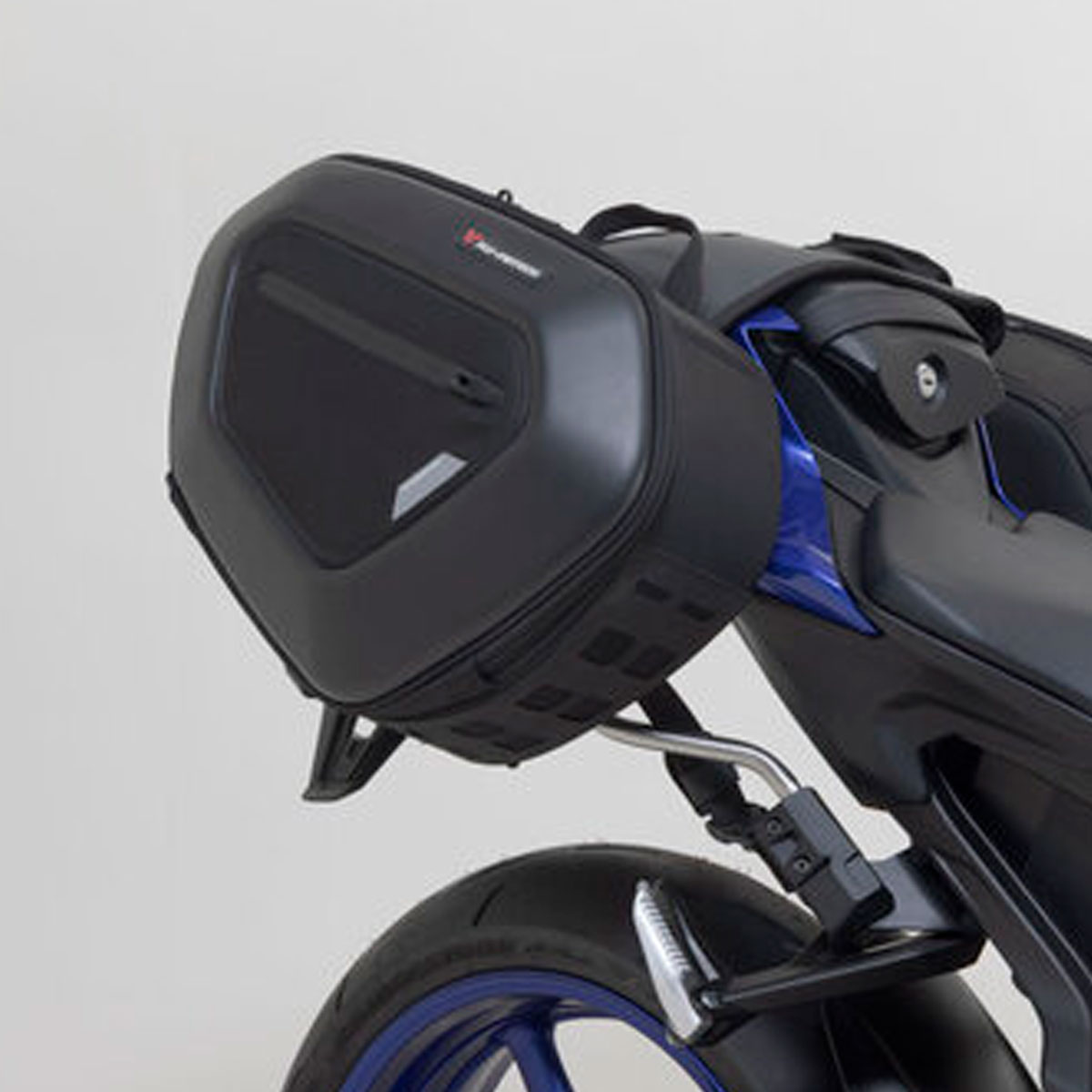 Juego de alforjas PRO BLAZE con soportes Yamaha R9 24+