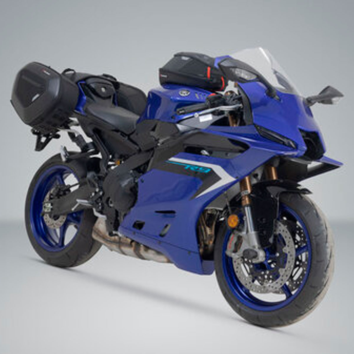 Juego de alforjas PRO BLAZE con soportes Yamaha R9 24+