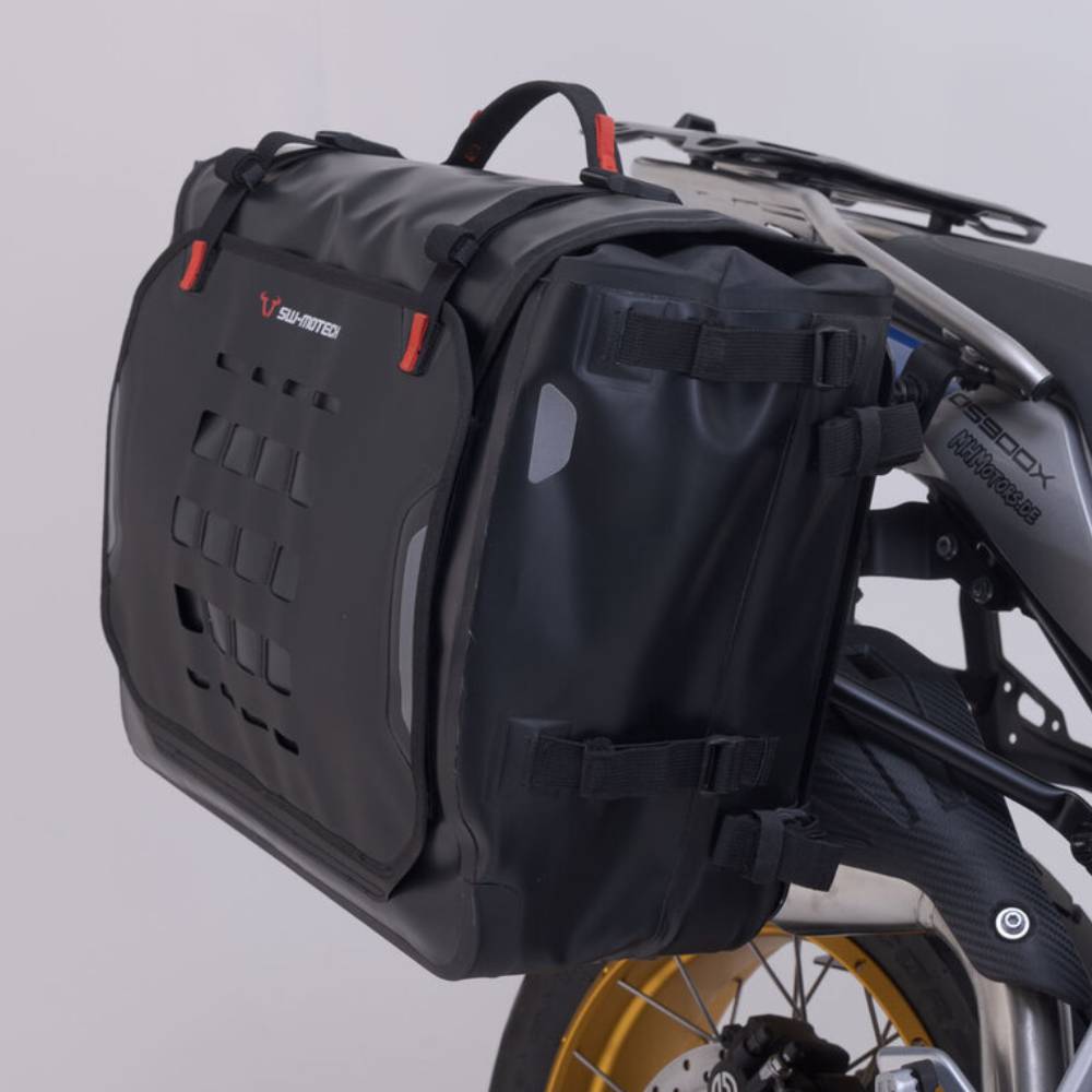 Sistema de maletas y soportes Sw-motech Sysbag WP Voge 900