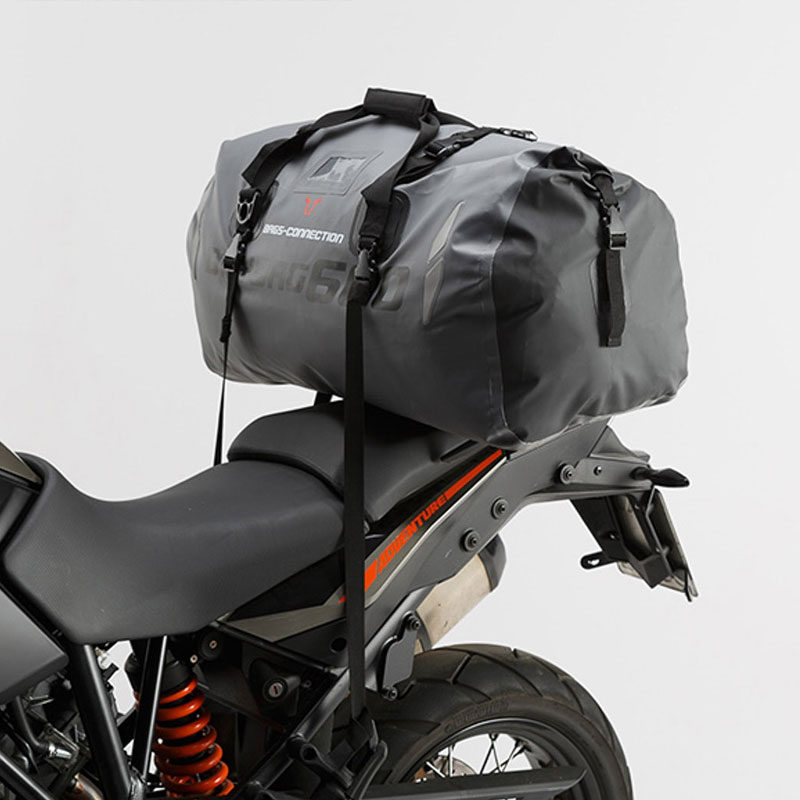 Bolsa Trasera Impermeable SWMotech modelo DryBag 600 de 60L Gris
