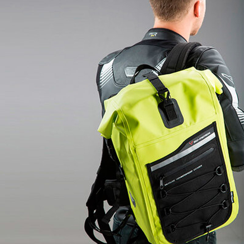 Mochila moto impermeable SwMotech 30lt Fluor