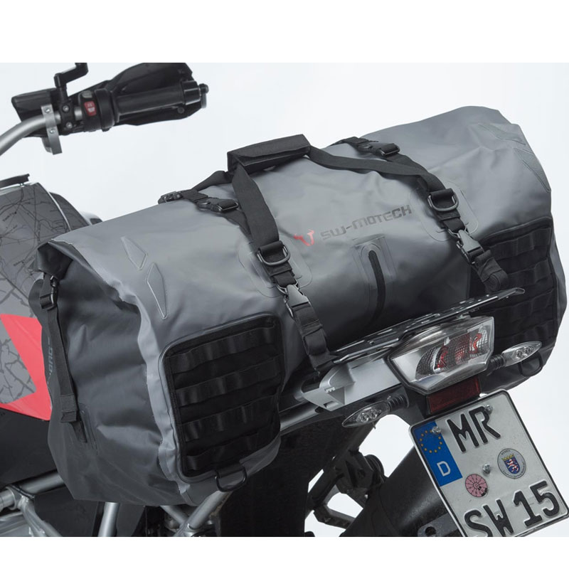 Bolsa trasera impermeable SWMotech modelo DryBag 700 de 70L