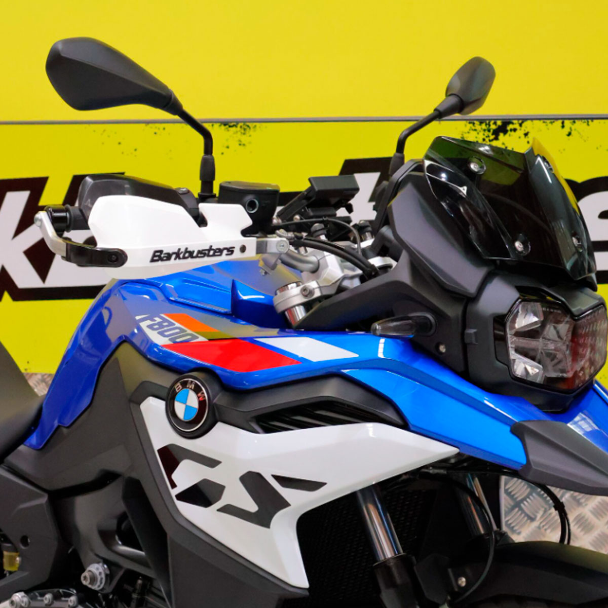Paramanos BMW F800GS 24- Barkbusters VPS