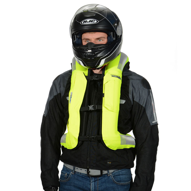 Nuevos chalecos con airbags para moto. ¿Me pueden salvar la vida?