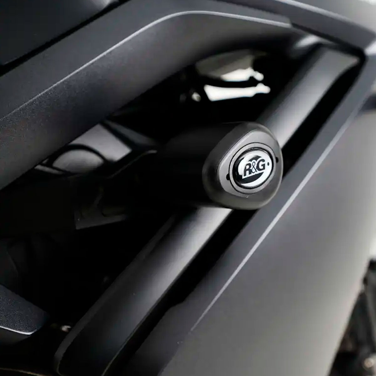 Tacos de caida protector de carenado Triumph Daytona 660 24+