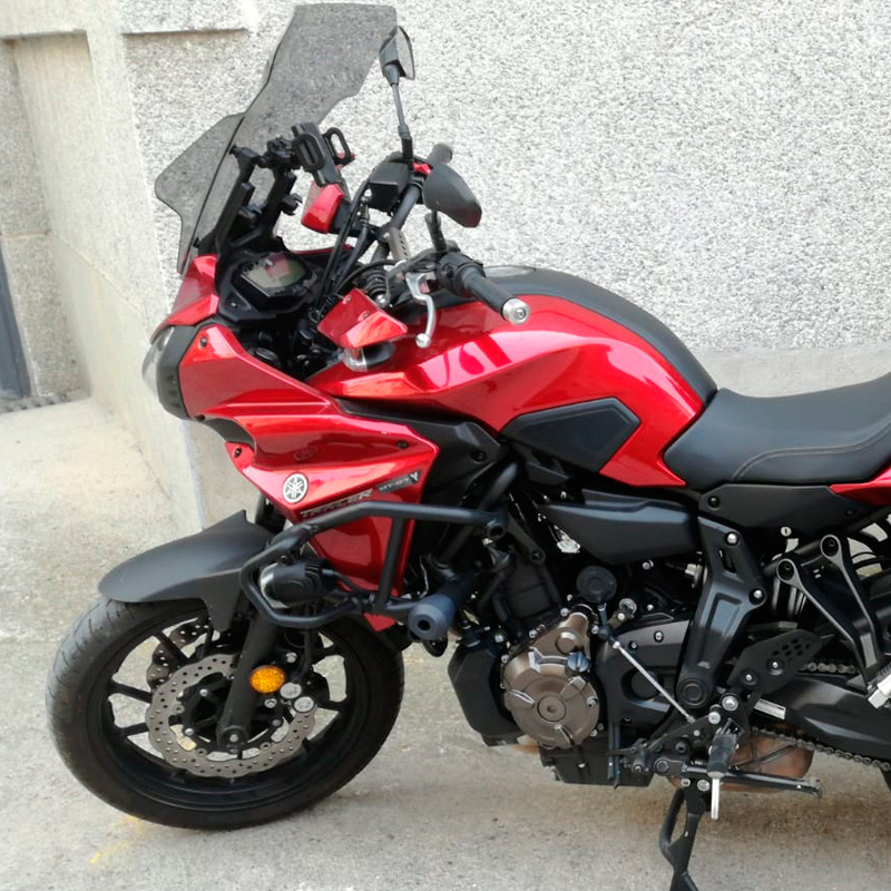 Cupula Givi ahumada moto Yamaha MT07 Tracer 16-19