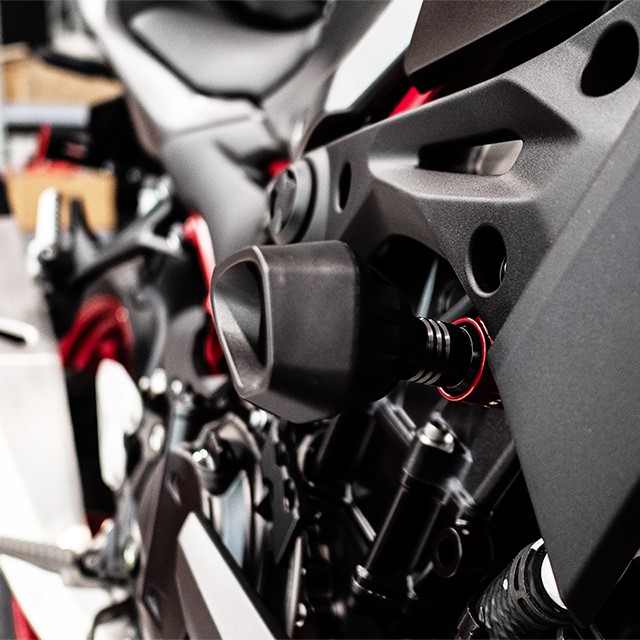 Protectores Evotech anticaida para Kawasaki Z500 24+