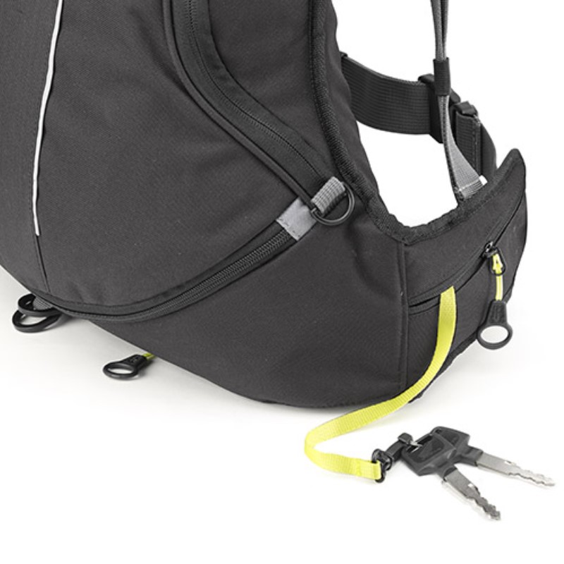 Mochila moto portacasco expandible EA104C Givi