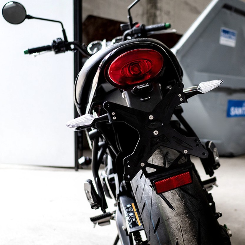 Portamatriculas Evotech RC para Kawasaki Z650 RS 22+