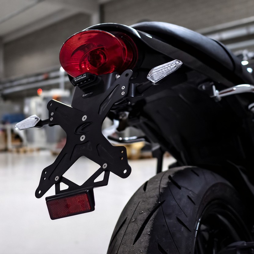 Portamatriculas Evotech RC para Kawasaki Z650 RS 22+