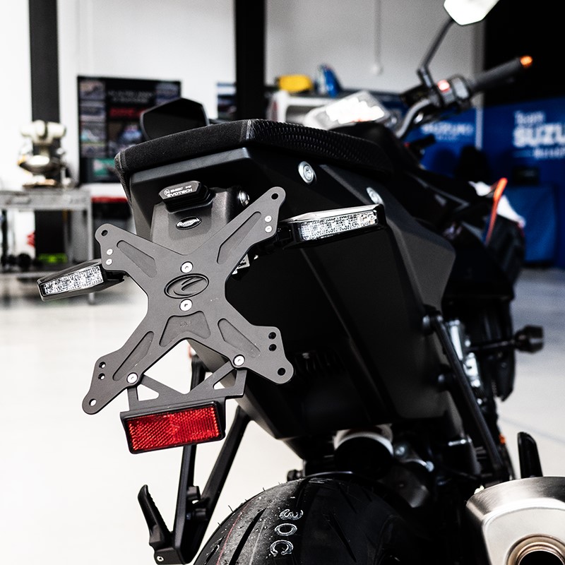 Portamatriculas Evotech RC para Ktm 990 Duke / 1390 SuperDuke R 24+
