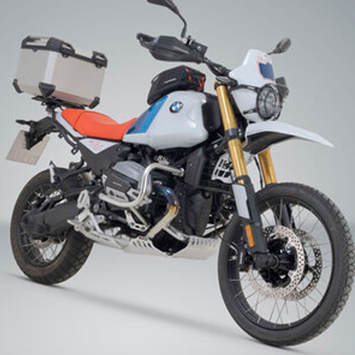 Baul aluminio TRAX ADV de SWMotech 38L para BMW R12G / S 24+