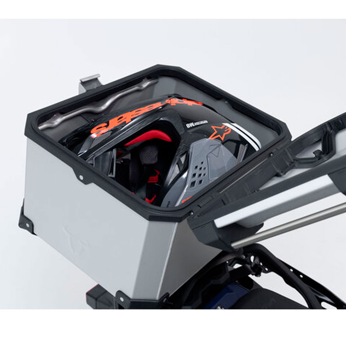 Baul aluminio TRAX ADV de SWMotech 38L para BMW R12G / S 24+