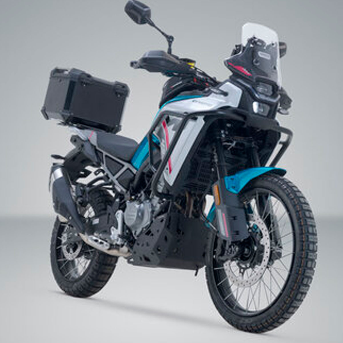 Baul negro TRAX ADV SWMotech 38L CFMoto 450MT 800MTX 23+