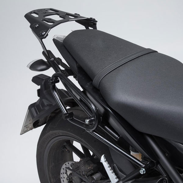 SLC Soporte lateral maleta Yamaha MT09/FZ9 17- SWMotech