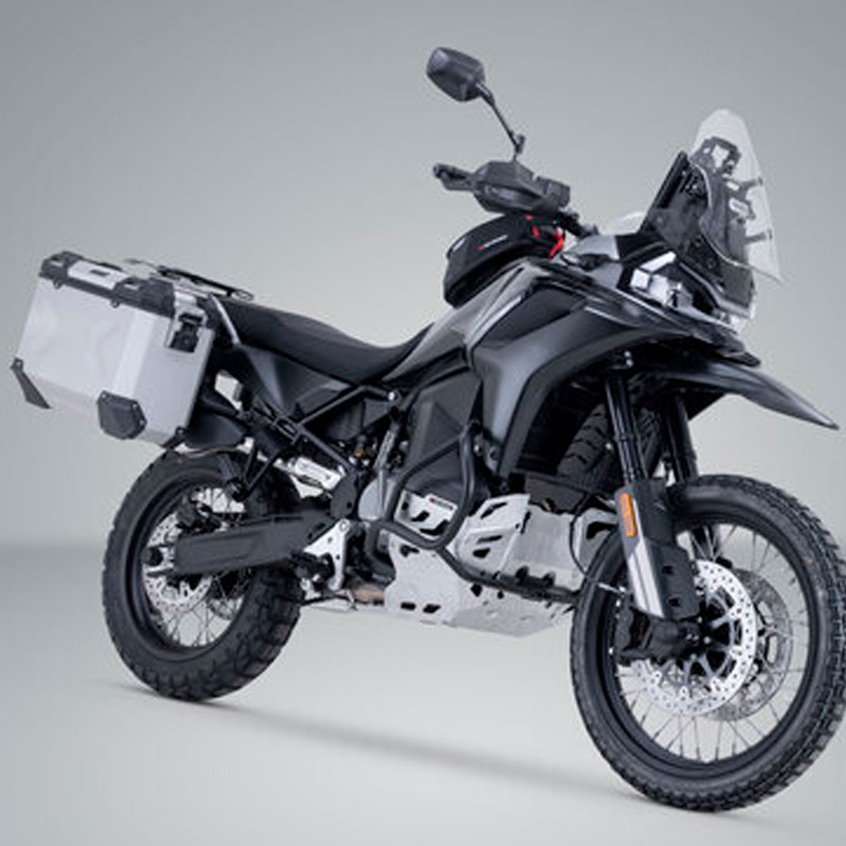 Juego Maletas SwMotech TRAX ADV CFMoto 800 MTX 25+ Aluminio