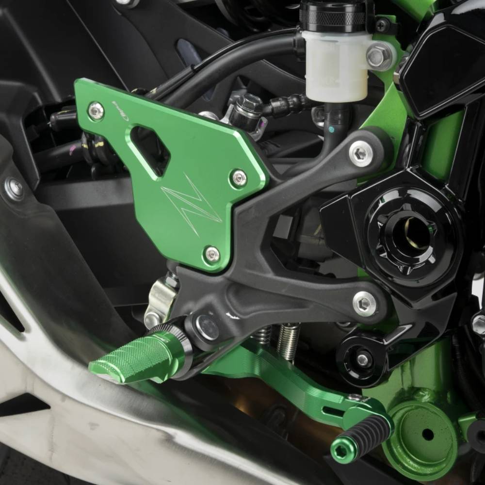 Placa talon Kawasaki Z900 23- Puig