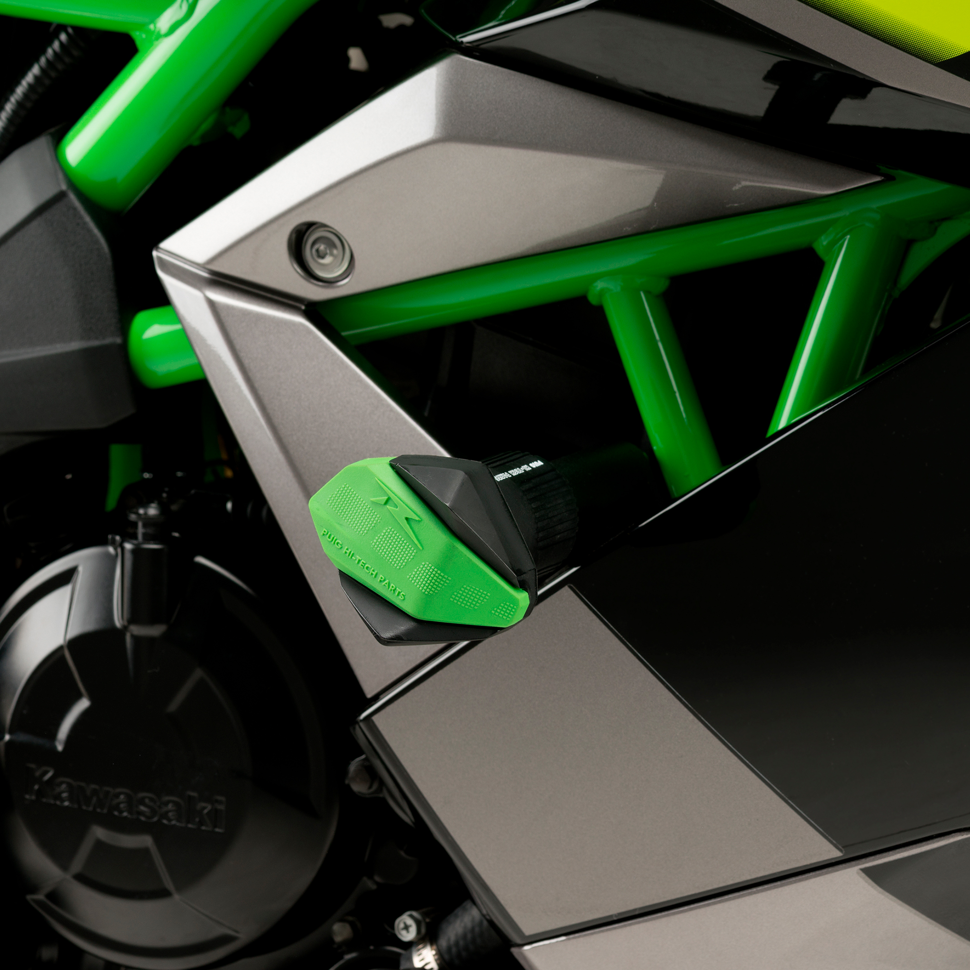 Protector motor R19 Kawasaki Ninja 125 19-