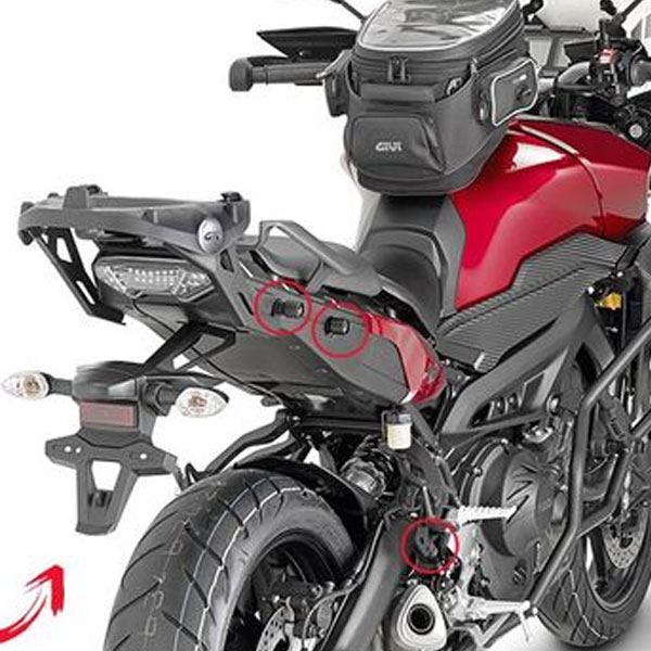 Portamaletas lateral Yamaha Tracer 900-GT 18- Givi