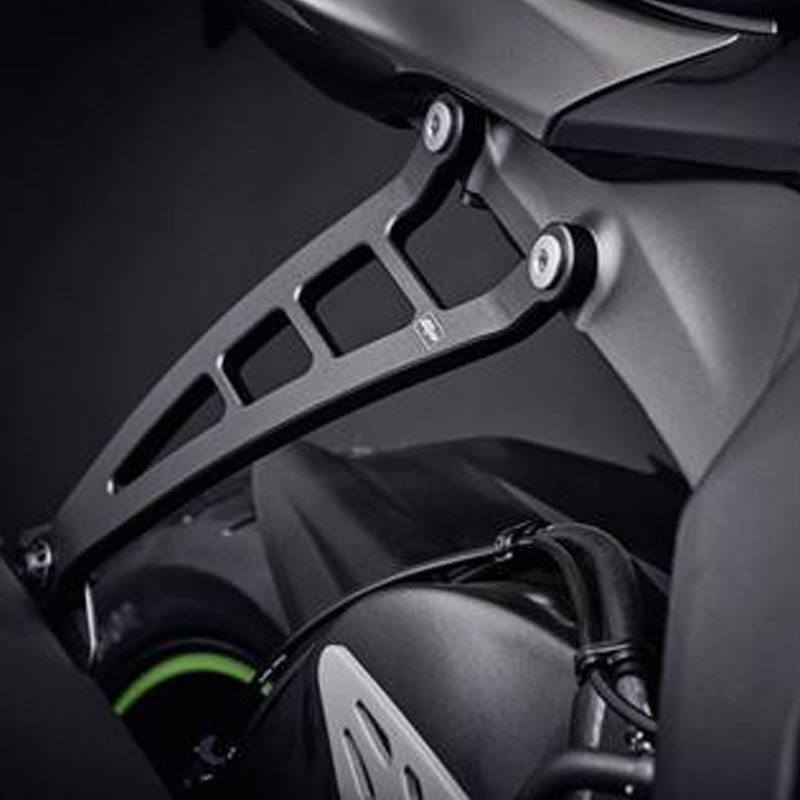 Soporte escape Evotech Performance Kawasaki ZX6R y ZX10R