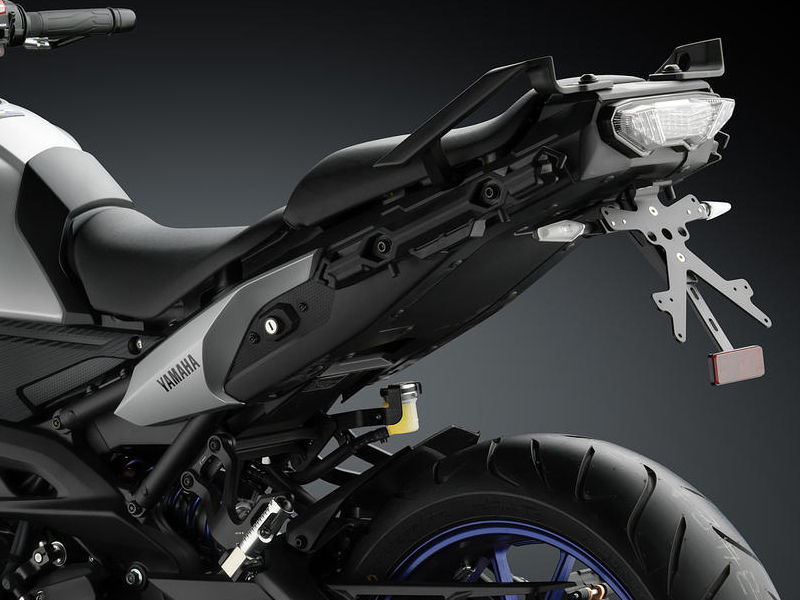 Portamatriculas Rizoma Yamaha MT09 17- Modelo Fox