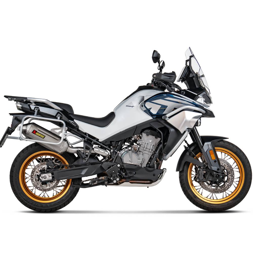 Escape Akrapovic CF MOTO 800MT 24-