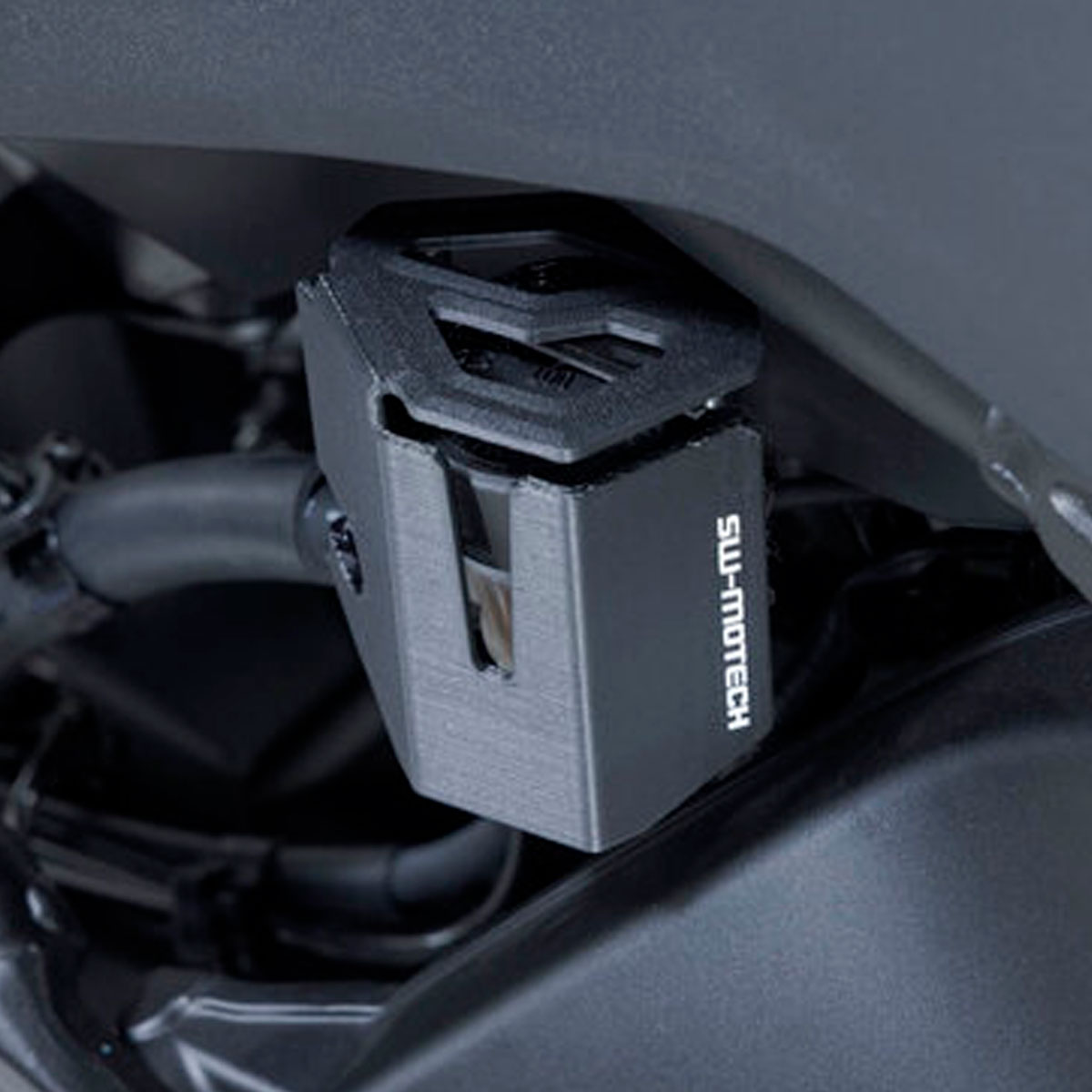 Protector deposito frenos Yamaha Tracer 9-GT 24+ SWMotech