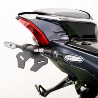 Portamatriculas Yamaha R9 25+ EP