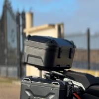 Maleta trasera DUSC SW Motech 55l unidad de pruebas