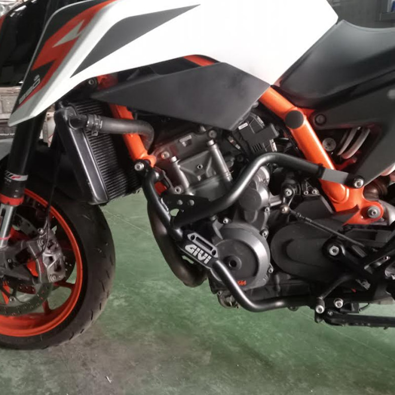 Defensa KTM Duke 790 18-20 Givi