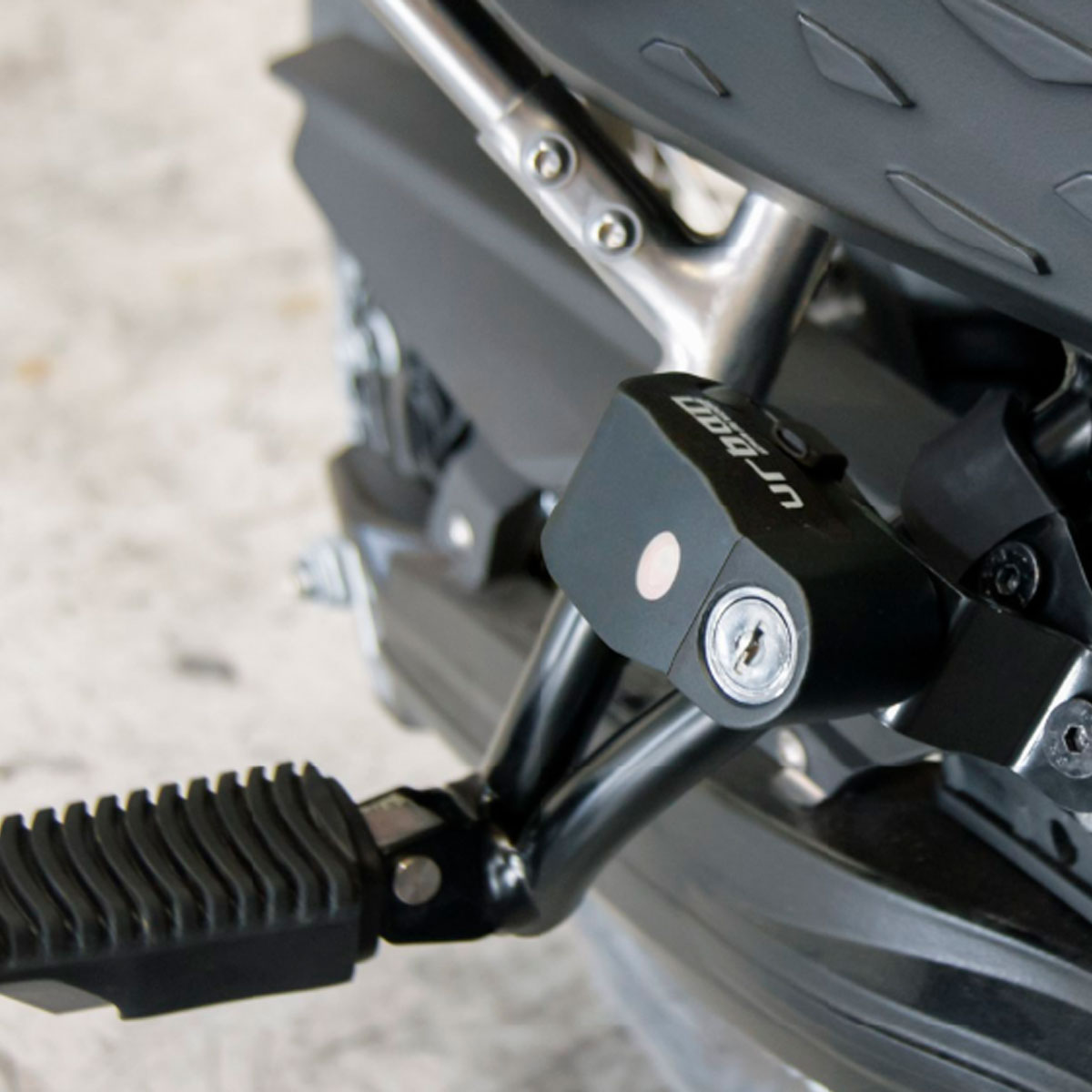 Candado antirrobo negro para disco de freno con alarma Urban UR6N 