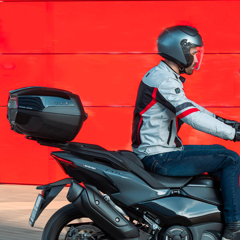 Baul Givi V58NNT Maxia 5 58L ahumado sobretapa negra